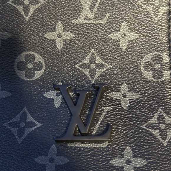 Louis Vuitton Black Messenger Bag with Monogram Pattern